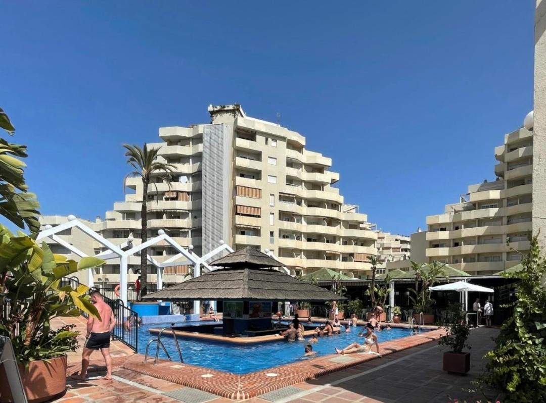 El Estudio De La Playa Benalbeach 317 Terraza Vistas Al Mar Benalmádena Exterior foto